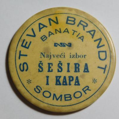 Nešto iz doba kraljevine  -  vreme kad su gospoda nosila šešire